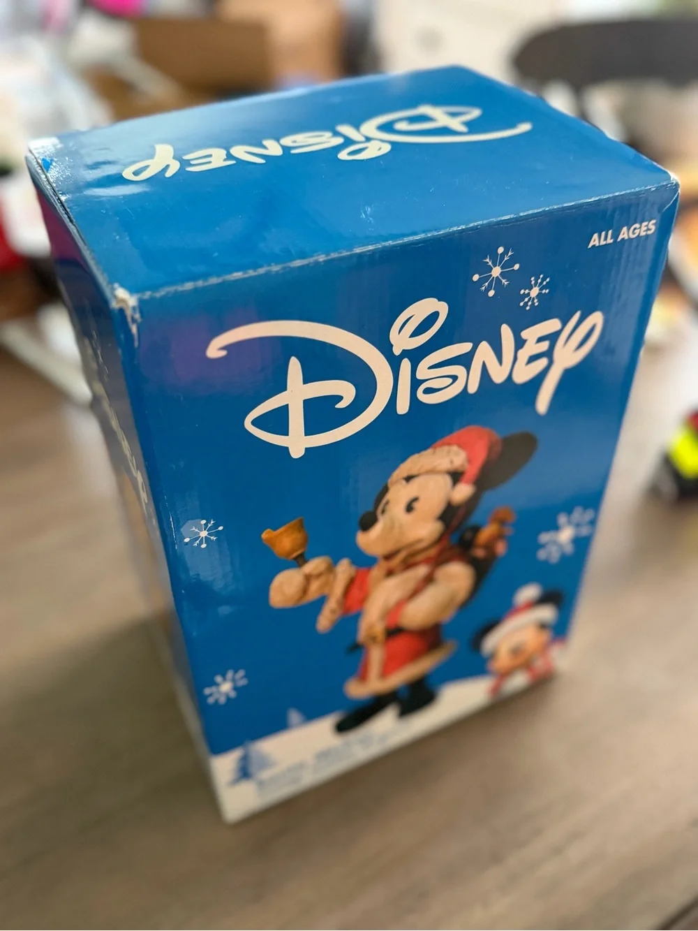 Disney 🎄 retired